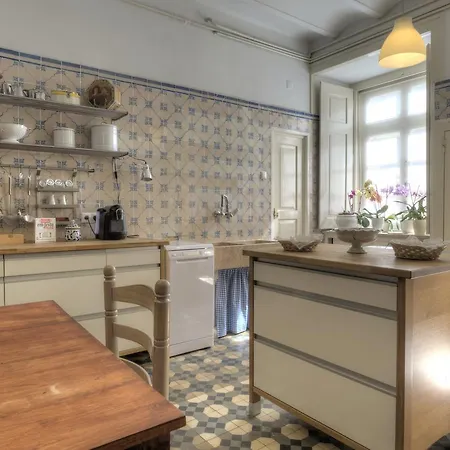 Angel's Classic Portuguese Palace Apartment